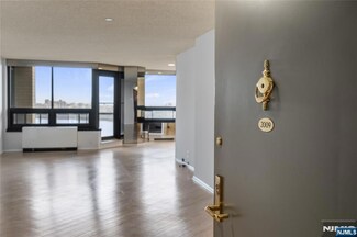 800 Palisade Ave Unit 2009, Fort Lee, NJ 07024