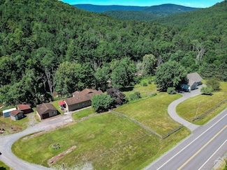 13681 New York 23, Prattsville, NY 12468
