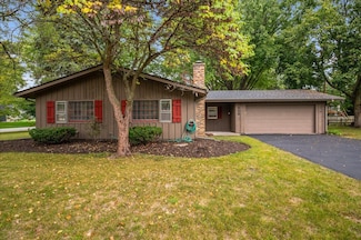 503 W State St, North Aurora, IL 60542