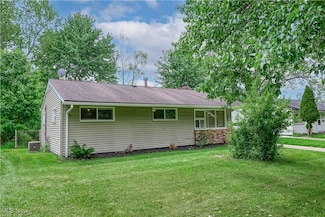 1848 Sheffield Dr, Akron, OH 44320