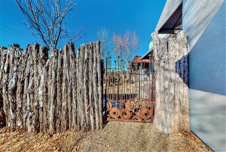 1405 2nd St, Santa Fe, NM 87505