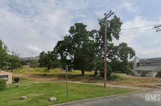 28401 Stallion Springs Dr, Tehachapi, CA 93561