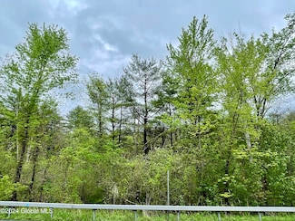 L15 Queensbury Ave, Glens Falls, NY 12804