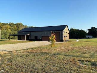 2126 E Stone Meadow Trail, Martinsville, IN 46151