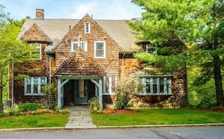 36 Dexter Rd, Newtonville, MA 02460