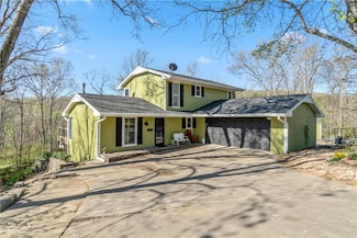 30 Strichen Dr, Bella Vista, AR 72715