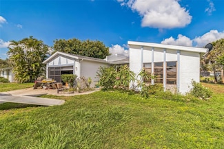 18430 Alphonse Cir, Port Charlotte, FL 33948