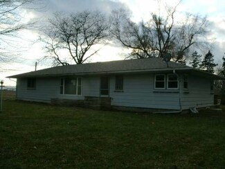 95 W 575 N, Howe, IN 46746