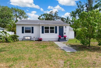 215 35th Ave NE, Saint Petersburg, FL 33704