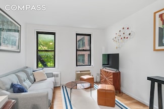 649 2nd Ave Unit 4B, New York, NY 10016