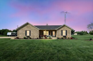 2611 S Parkview Rd, Mechanicsburg, OH 43044