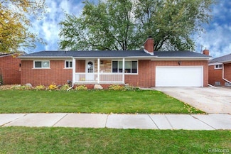 23510 Playview St, Saint Clair Shores, MI 48082
