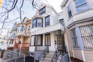 58 9th Ave W, Newark, NJ 07107