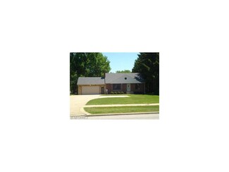 7035 Brecksville Rd, Independence, OH 44131