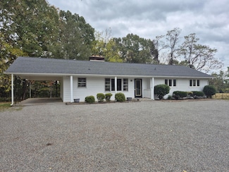 15388 Moneta Rd, Moneta, VA 24121