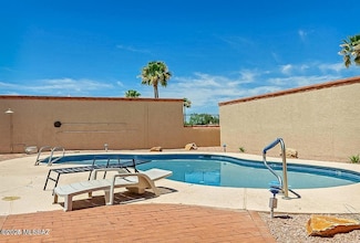 9453 E Calle Bolivar, Tucson, AZ 85715