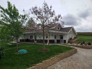 3342 900 E, Montgomery, IN 47558