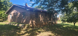 3806 Harmon Rd, Harrison, AR 72601