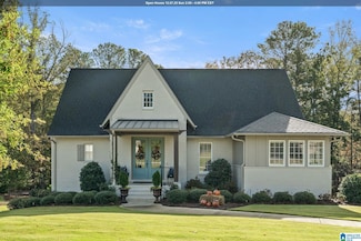 2021 Kinzel Ln, Hoover, AL 35242