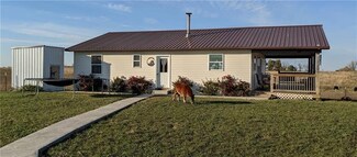 31705 185th St, Hamilton, MO 64644