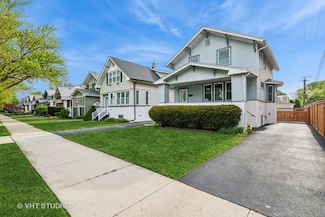 4415 N Kenneth Ave, Chicago, IL 60630