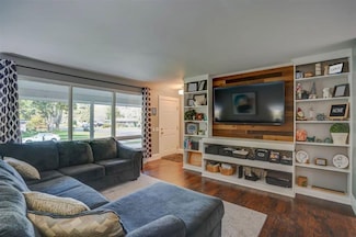 5519 Leanne Ln, Mc Farland, WI 53558