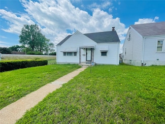 8501 Mora Ln, Saint Louis, MO 63147