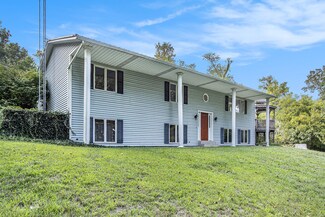 22930 Roys Rd, Centreville, MI 49032