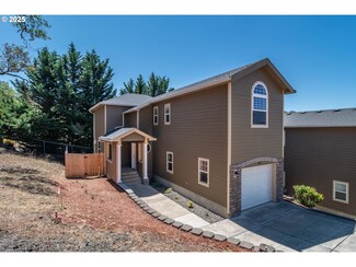 1497 NE Rocky Ridge Dr Unit 20, Roseburg, OR 97470