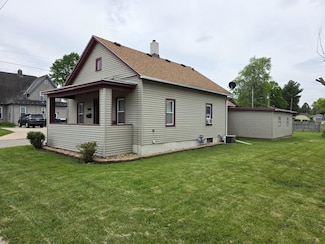 1825 Saint Vincent Ave, La Salle, IL 61301