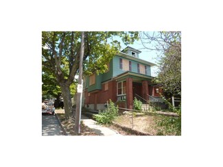 3401 Kenwood Ave, Kansas City, MO 64109