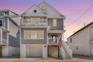 24 8th Ave, Seaside Heights, NJ 08751
