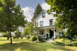30 Pettee St, Lakeville, CT 06039