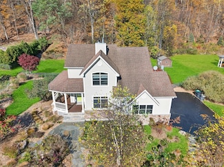 28 Sutherland Dr, Highland Mills, NY 10930