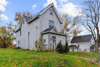 282 Orchard St, Sharon, PA 16146