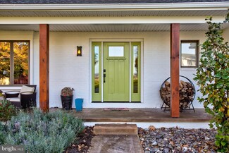 1414 Knob Hill Dr, Lititz, PA 17543