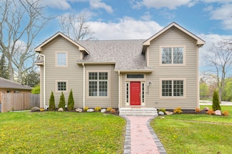 8339 N Lake Dr, Fox Point, WI 53217
