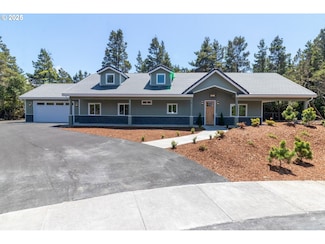 1 Bonnett Way, Florence, OR 97439