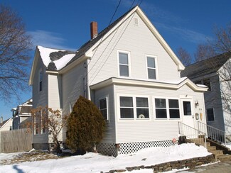 814 Dix St, Manchester, NH 03103