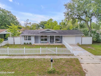 614 S Amelia Ave, Deland, FL 32724