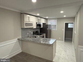 7164 Andrews Ave, Philadelphia, PA 19138