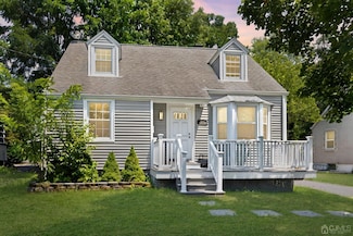 261 New Market Rd, Dunellen, NJ 08812
