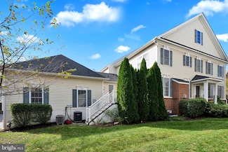 22586 Willington Square, Ashburn, VA 20148