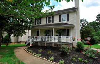 5556 Moravian Heights Ln, Clemmons, NC 27012