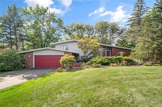 15 Bean Hill Ln, Ithaca, NY 14850