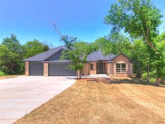 9070 Oak Tree Cir, Edmond, OK 73025
