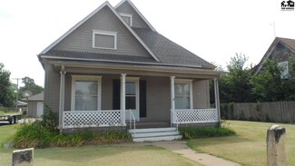 316 S 7th St, Kiowa, KS 67070