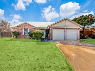 6937 Eagle Rock Dr, Fort Worth, TX 76133