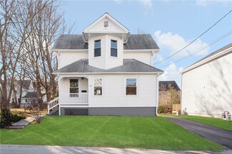 90 Clarence St, Cranston, RI 02910