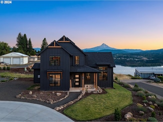 201 Sterling Blvd, White Salmon, WA 98672